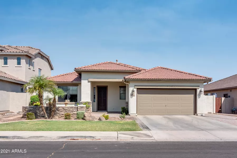 6858 S BIRDIE Way, Gilbert, AZ 85298