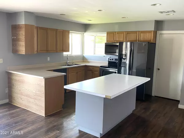 Phoenix, AZ 85023,1544 W Michelle Drive