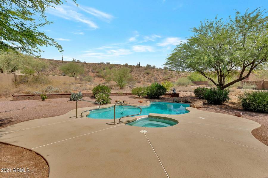 16458 E TOMBSTONE Avenue, Fountain Hills, AZ 85268