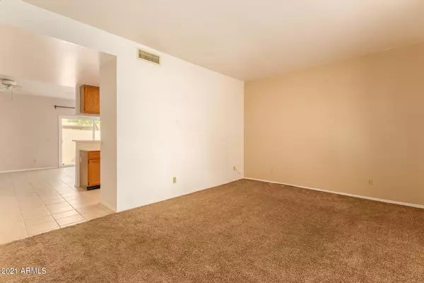 Chandler, AZ 85226,500 N ROOSEVELT Avenue #71