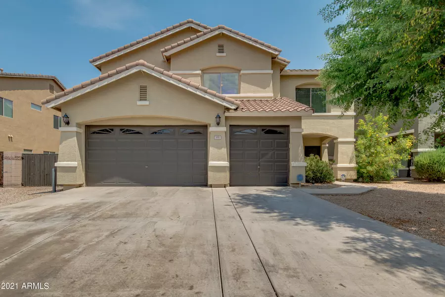 890 E HEATHER Drive, San Tan Valley, AZ 85140