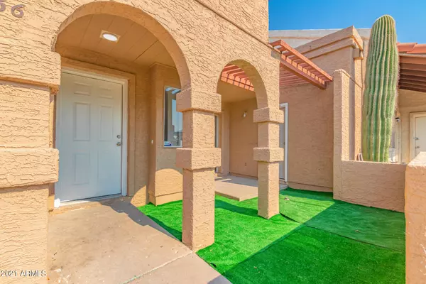 Chandler, AZ 85225,870 S PALM Lane #56