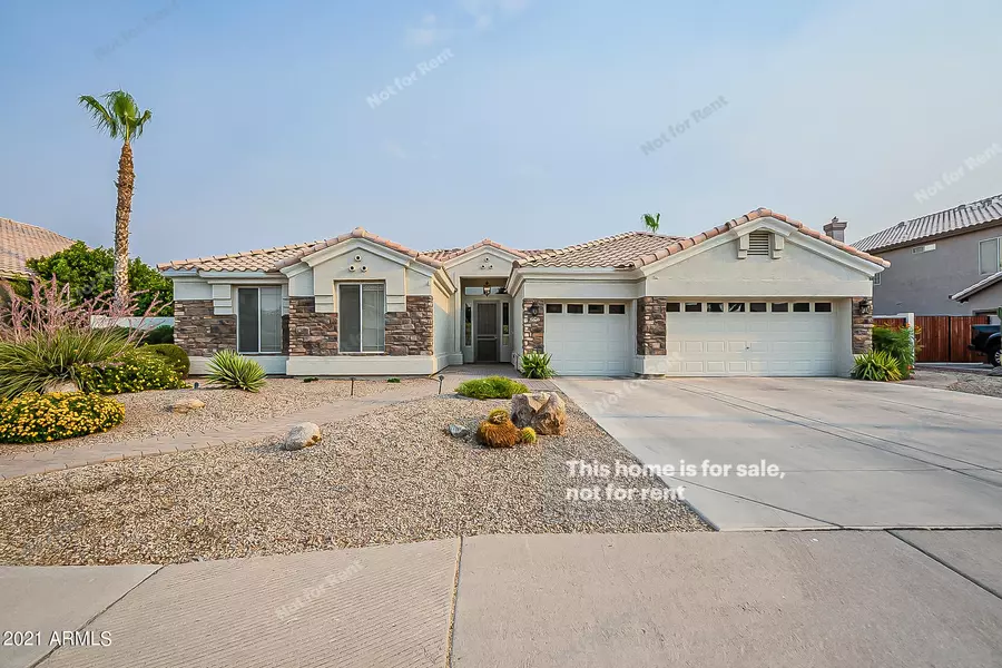 2047 E VICTOR Road, Gilbert, AZ 85296