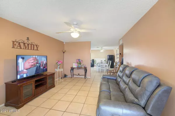 Phoenix, AZ 85042,6828 S 47TH Street