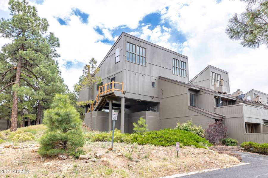 2650 E VALLEY VIEW Road #240, Flagstaff, AZ 86004