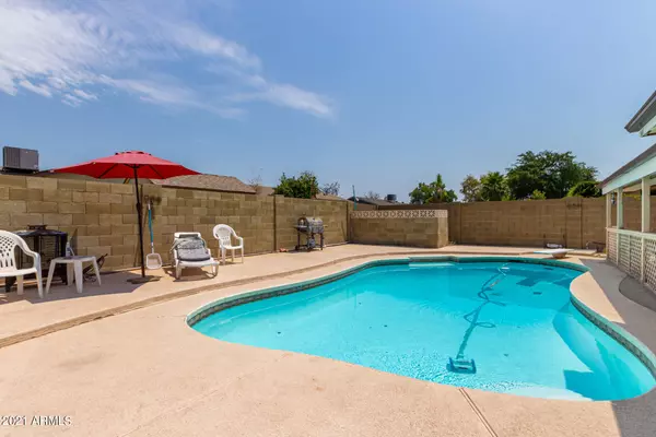 5544 W MISSION Lane, Glendale, AZ 85302