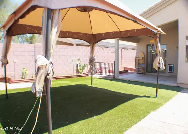 23338 W ASHLEIGH MARIE Drive, Buckeye, AZ 85326