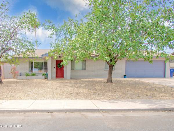 Mesa, AZ 85204,921 E GARNET Avenue