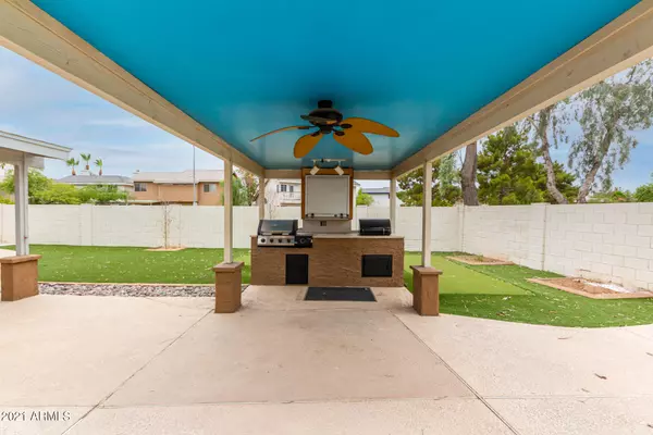 Chandler, AZ 85225,1202 N LEOMA Court