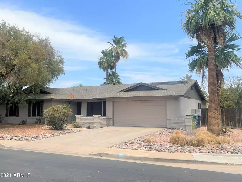 2548 W Osage Circle, Mesa, AZ 85202