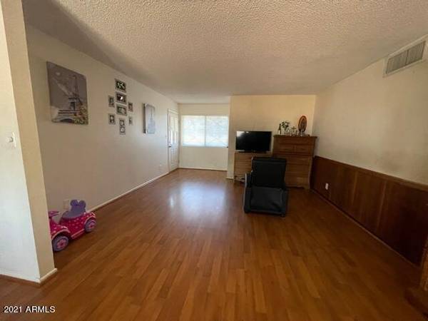 Phoenix, AZ 85051,4024 W GLENDALE Avenue