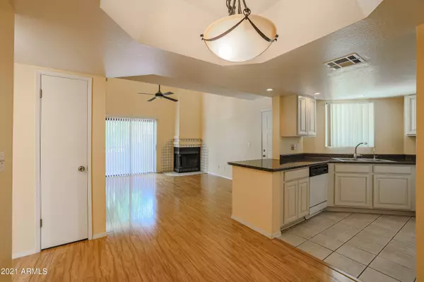 Scottsdale, AZ 85254,4850 E DESERT COVE Avenue #207