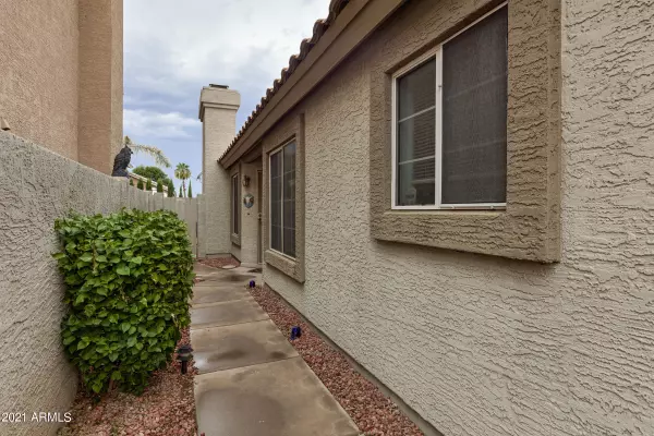 Chandler, AZ 85224,1056 N SAGUARO Street