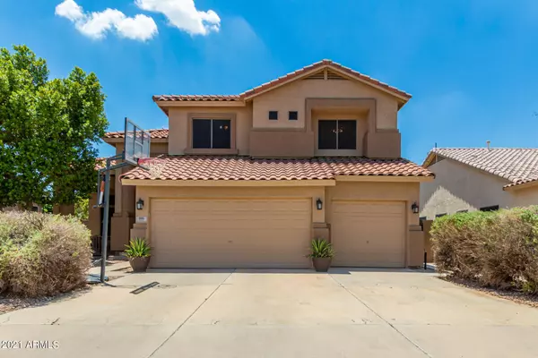 885 W LAUREL Avenue, Gilbert, AZ 85233