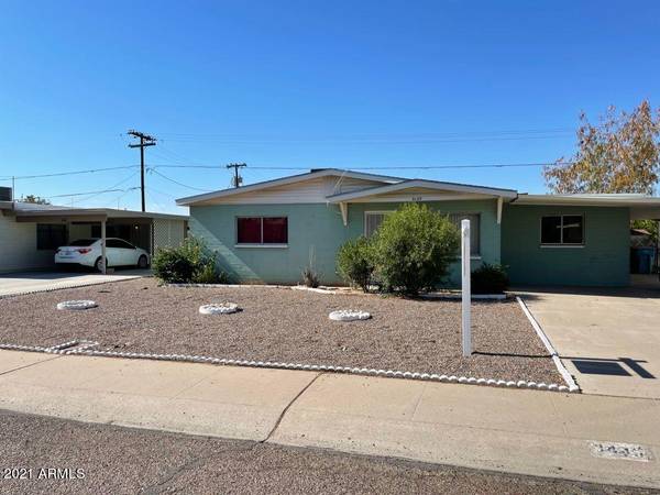 Phoenix, AZ 85029,3435 W LUPINE Avenue