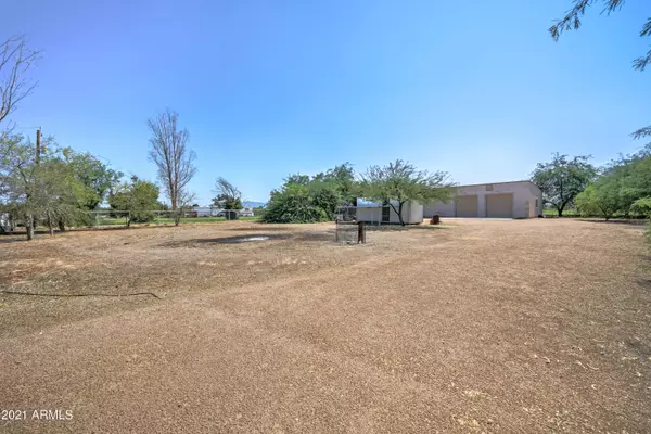 San Tan Valley, AZ 85140,41887 N ROADRUNNER Road