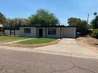 2049 N 38TH Place, Phoenix, AZ 85008