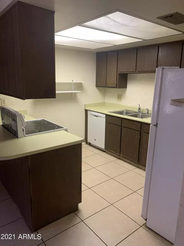 Mesa, AZ 85202,1051 S Dobson Road #16