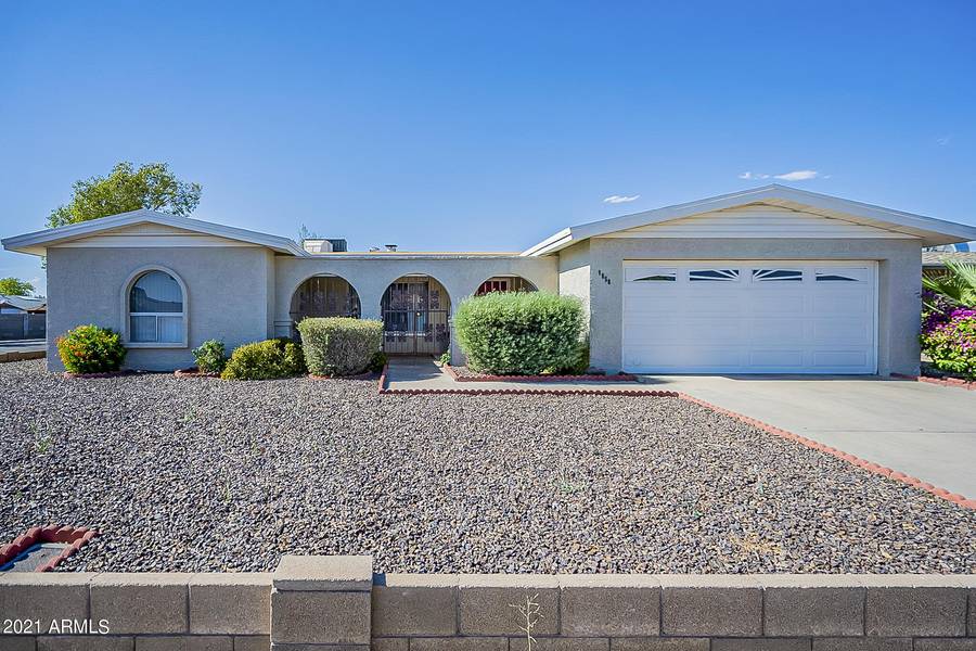 4858 W SHANGRI LA Road, Glendale, AZ 85304