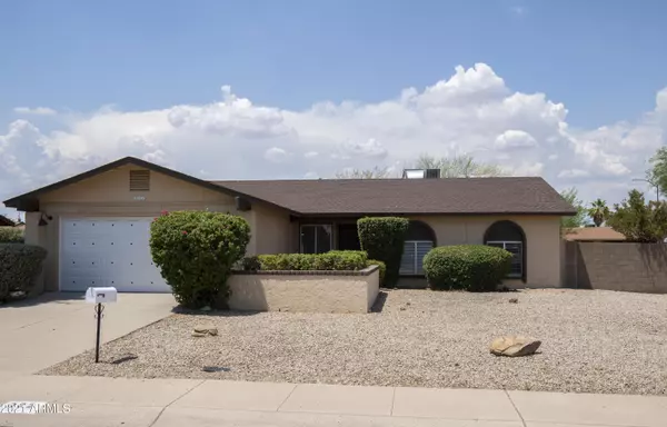 802 W KERRY Lane, Phoenix, AZ 85027