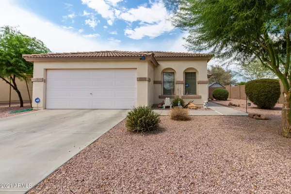 15922 W WINCHCOMB Drive, Surprise, AZ 85379