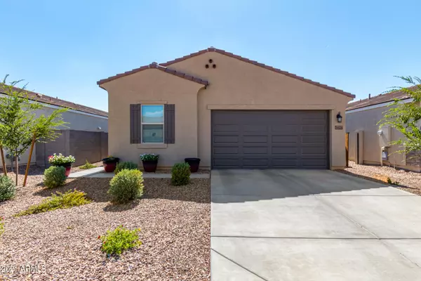 34026 N DESERT BROOM Trail, San Tan Valley, AZ 85144