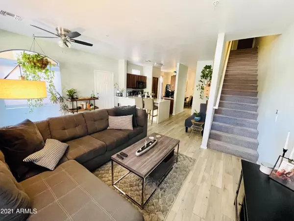 Tempe, AZ 85288,2402 E 5TH Street #1456