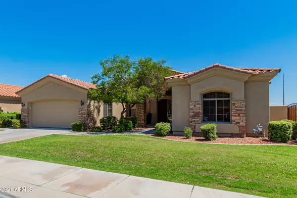 4477 W RICKENBACKER Way, Chandler, AZ 85226