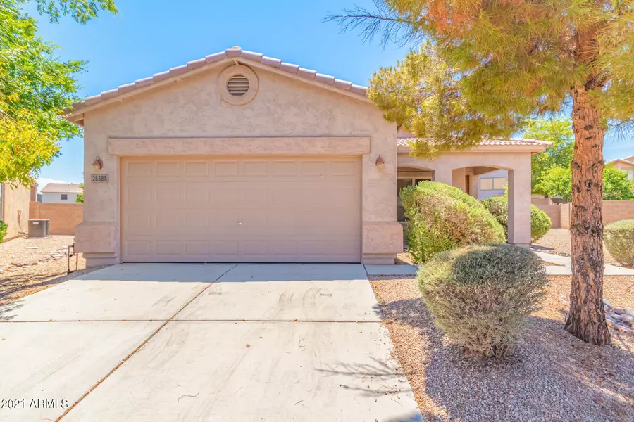 28588 N RAINFALL Drive, San Tan Valley, AZ 85143