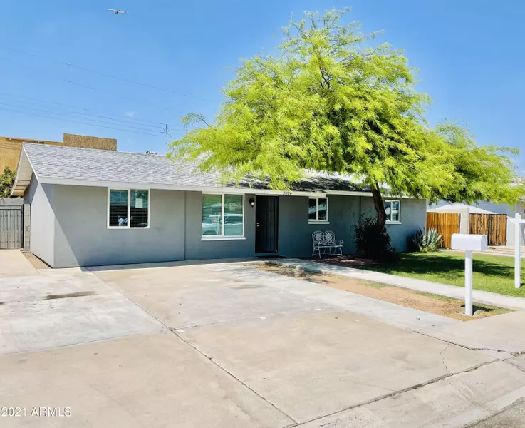 2020 E 10TH Street, Tempe, AZ 85281