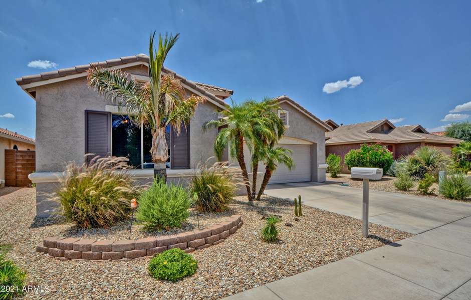 18328 N COCONINO Drive, Surprise, AZ 85374