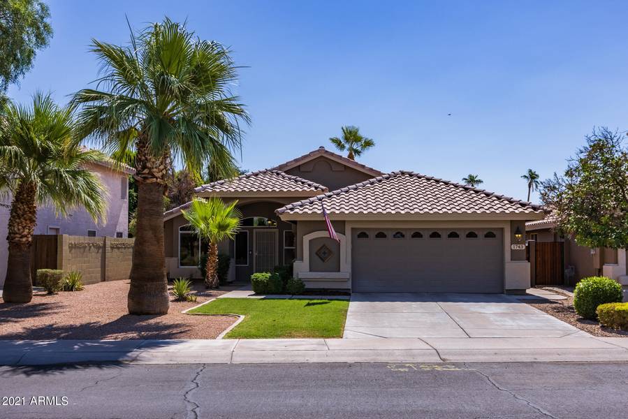 1743 S OAK Street, Gilbert, AZ 85233