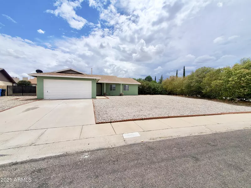 482 HEGGE Drive, Sierra Vista, AZ 85635