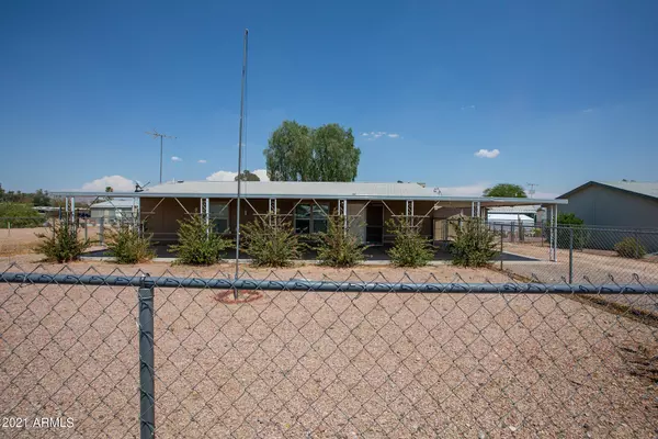 10529 N HILLSIDE Drive, Casa Grande, AZ 85122