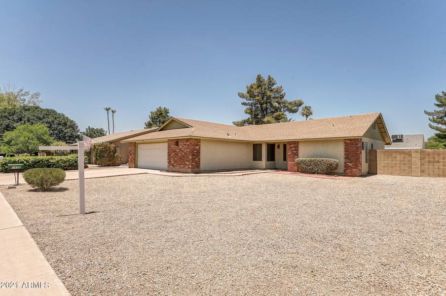 1438 E CHILTON Drive, Tempe, AZ 85283