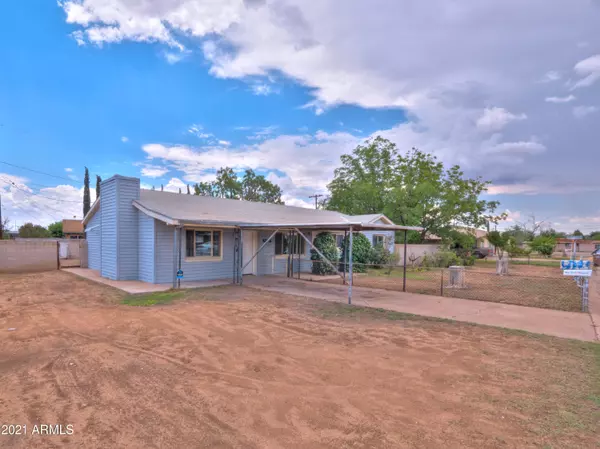 Douglas, AZ 85607,1706 SAN ANTONIO Drive