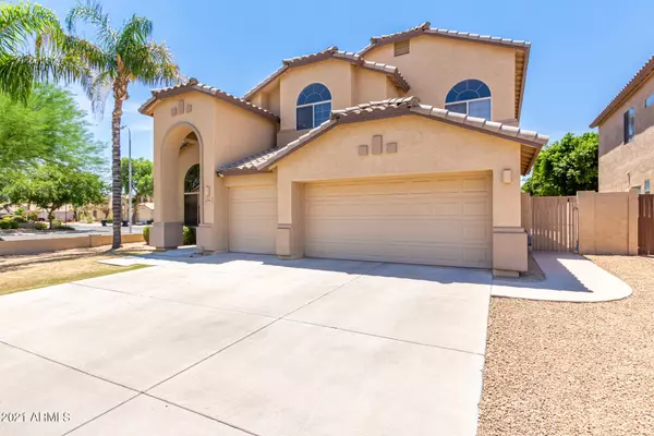 2751 E SAN TAN Street, Chandler, AZ 85225