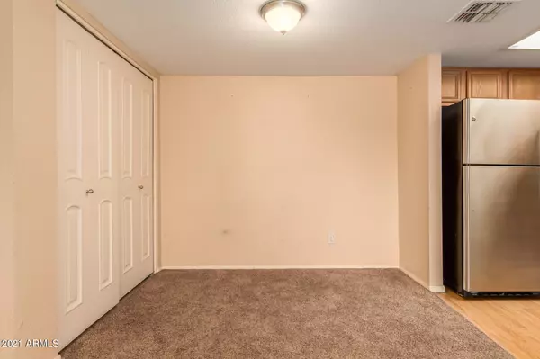 Glendale, AZ 85304,5757 W EUGIE Avenue #2006