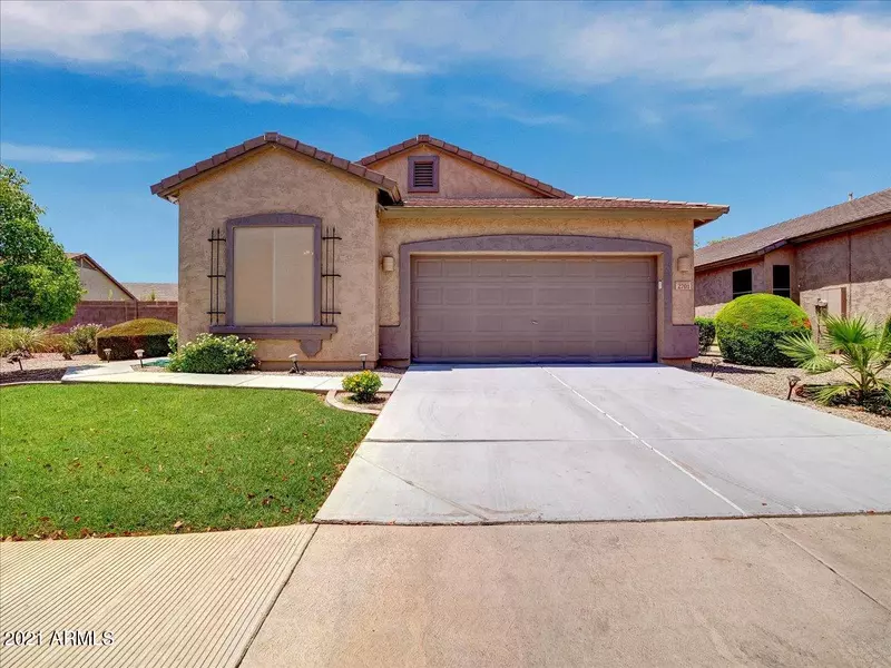 2701 E HULET Drive, Chandler, AZ 85225