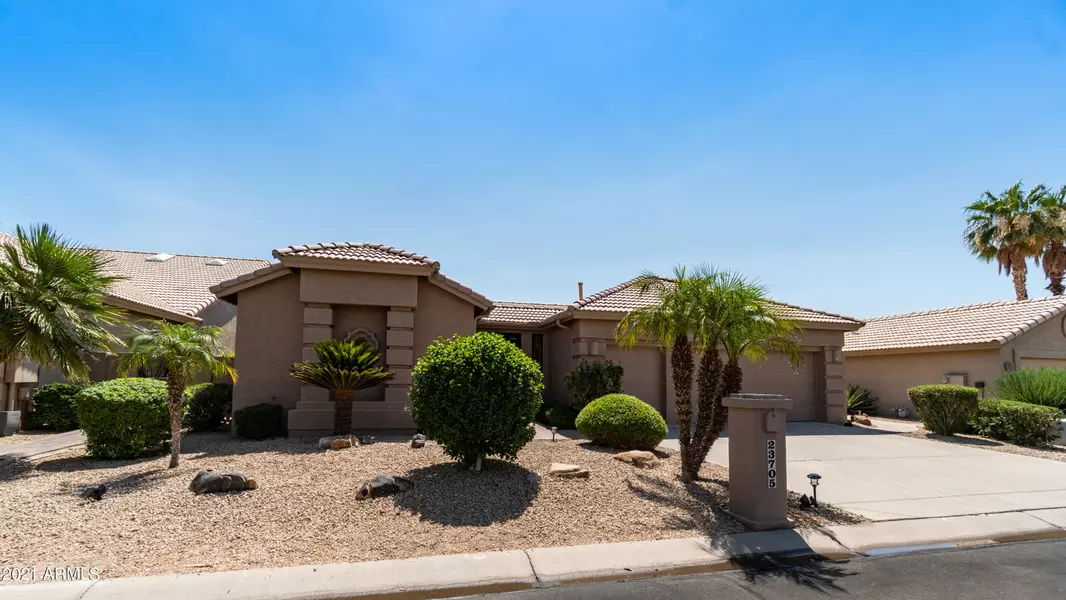 23705 S DESERT SANDS Drive, Sun Lakes, AZ 85248