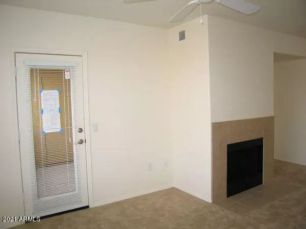 Scottsdale, AZ 85254,4925 E Desert Cove #323 --