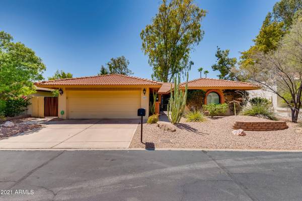 523 W PORT ROYALE Lane, Phoenix, AZ 85023