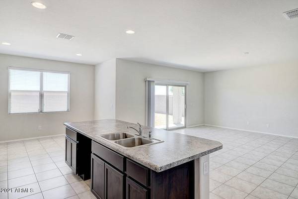 San Tan Valley, AZ 85143,4811 E ARGENTITE Street