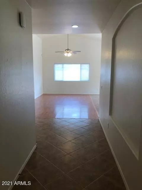 Tolleson, AZ 85353,9218 W ILLINI Street