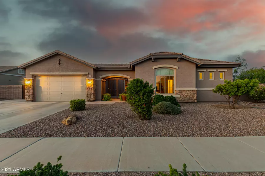 19060 E ARROWHEAD Trail, Queen Creek, AZ 85142