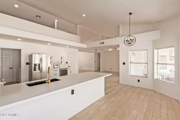 Scottsdale, AZ 85260,8832 E CORTEZ Street