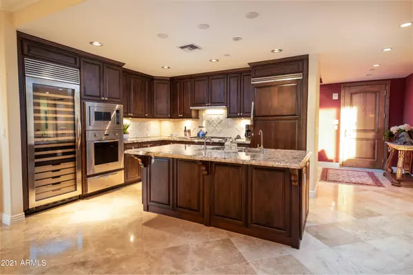 Scottsdale, AZ 85251,7175 E CAMELBACK Road #902