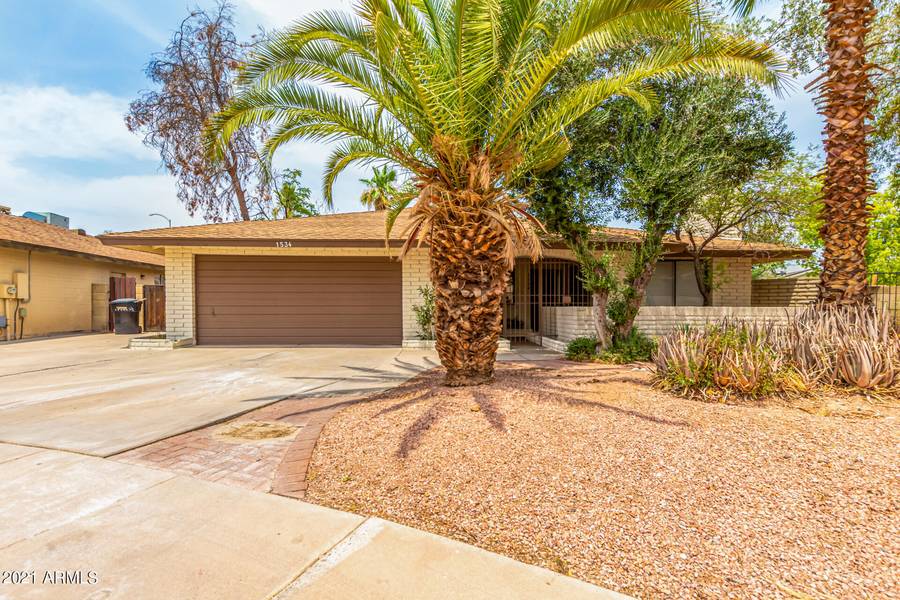 1534 W JUANITA Avenue, Mesa, AZ 85202