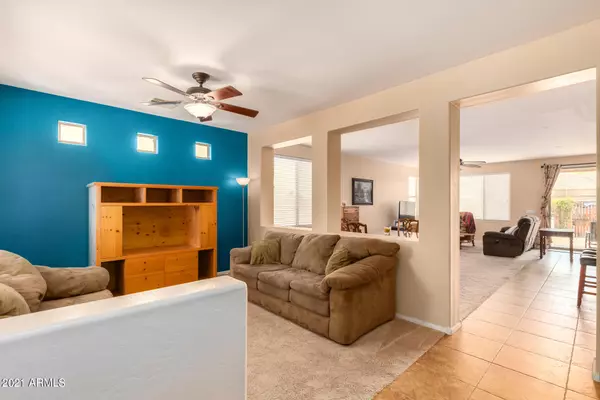 Gilbert, AZ 85295,1837 S ROCKWELL Street