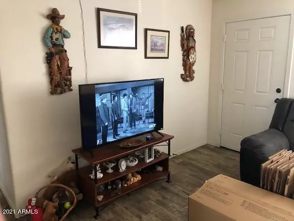 Apache Junction, AZ 85120,2440 W CACTUS WREN Street